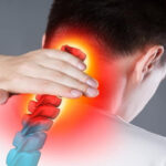 गर्दन दर्द या सर्वाइकल पेन क्या है? कारण, लक्षण और घरेलू उपचार